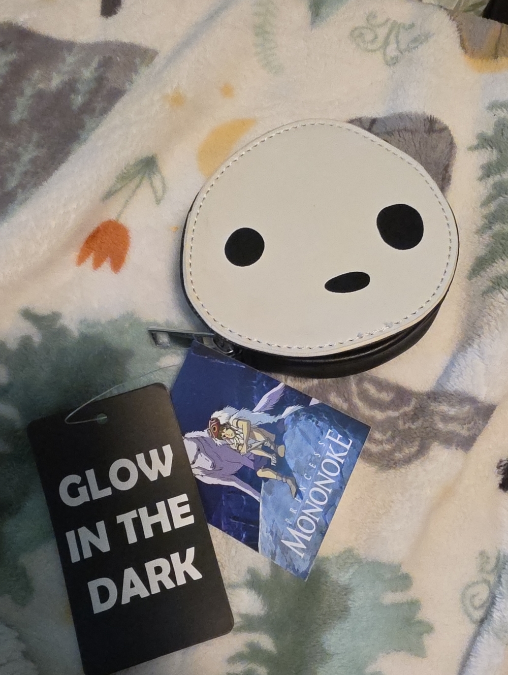 Studio Ghibli Kids Glow-in-the-Dark Kodama Coin Purse - White